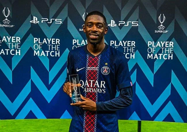 Giao diện FCB8 iOS thân thiện và dễ sử dụng trên điện thoại